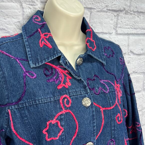 Vintage Choices Denim Jean Jacket Size M Pink Floral Embroidered Textured - Picture 4 of 7
